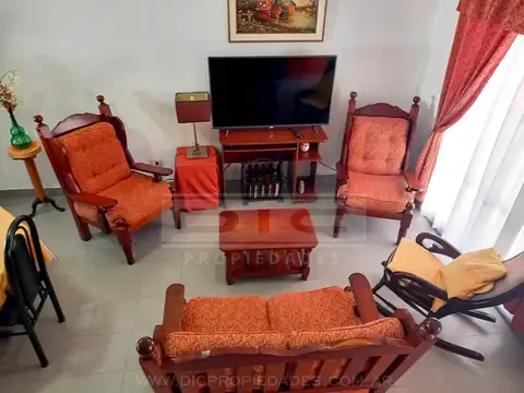 Av. Presidente Arturo Umberto Illia al 8700, entre 11 de Septiembre y Caning