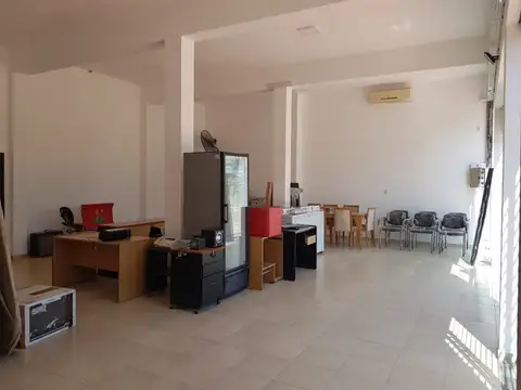 Local en Venta Via Pública