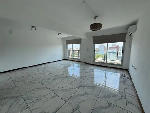 Av. Francia 1389 - Piso 12