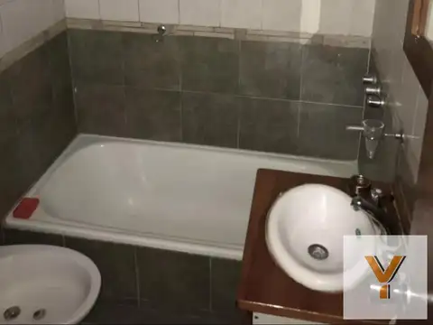 Depto Tipo Casa en Venta con 1 cocheras