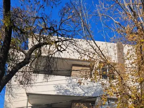 OPORTUNIDAD DEPARTAMENTO BARRIO BOMBAL CON COCHERA