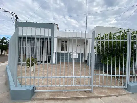 Casa a la venta, 4 dormitorios, maipu mendoza