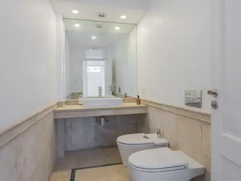 Casa en Alquiler de 4 dormitorios