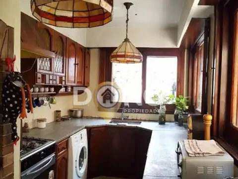 Casa 6 ambientes con 5 baños