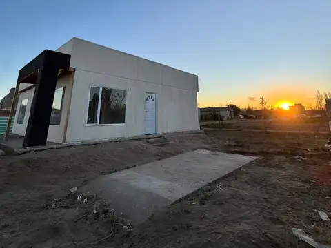 Casa en Alquiler en Centenario, $ 1.350.000