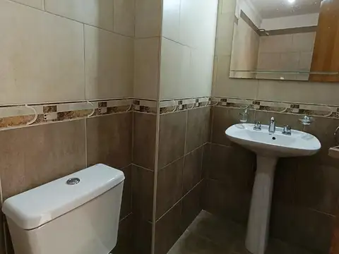 ALQUILER, DEPARTAMENTO 2 AMBIENTES - CON BALCON