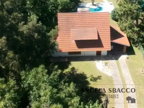 Casa en Venta con 1 cochera