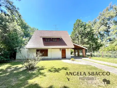 Excelente Casa  en Parque Exaltación.