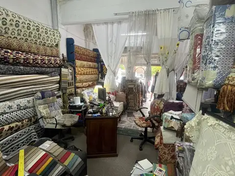 Local en Venta Via Púb.