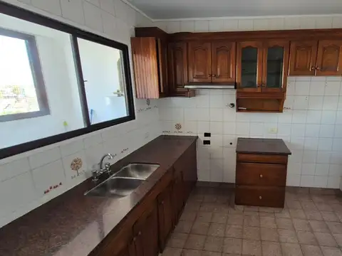 Departamento en Alquiler con 1 cocheras