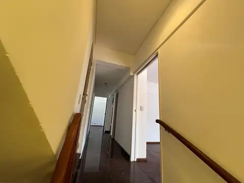 Depto Tipo Casa en Alquiler de 3 dormitorios