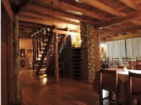Hosteria de 2 * excelente estado