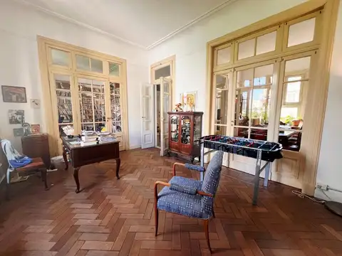 EXCLUSIVO PISO ANTIGUO TIPO PH SOLO 3 PISOS-ASC- BALVANERA 