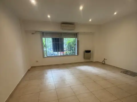 Departamento 3 Amb con patio y baulera  