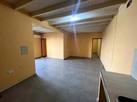 San Miguel 8200