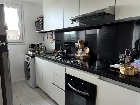 B. Marabotto 300, Piso 206