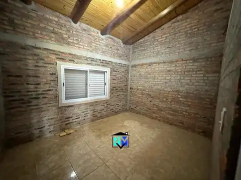 Casa con amplio lote en esquina
