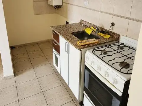 Av Colon 4900 , Piso 4