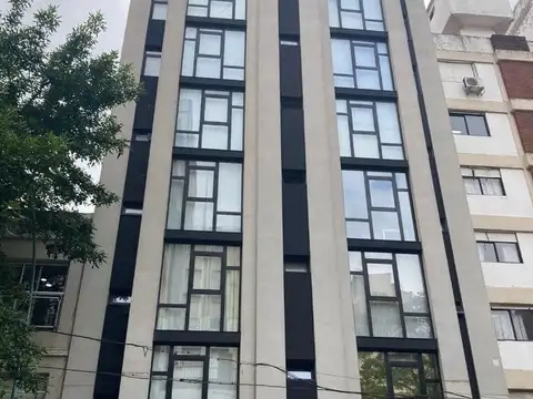 MODERNO PISO 3 AMB. CON COCHERA DOBLE - ZONA: PASEO ALDREY-