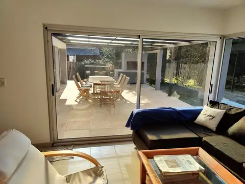 Casa en Alquiler en Los Pilares, USD 1.600