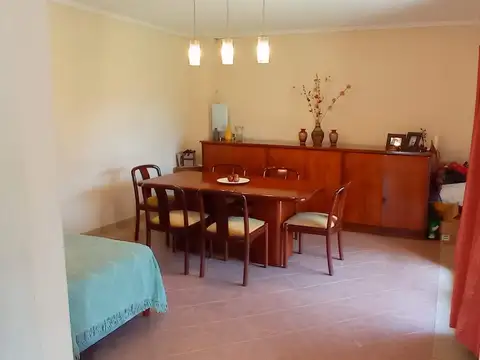 Casa en Venta con 5 cocheras