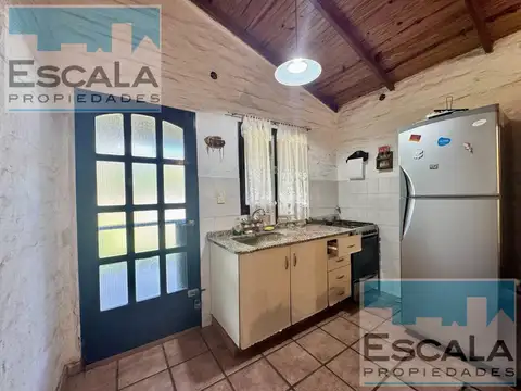 Casa 3 ambientes con 1 baño