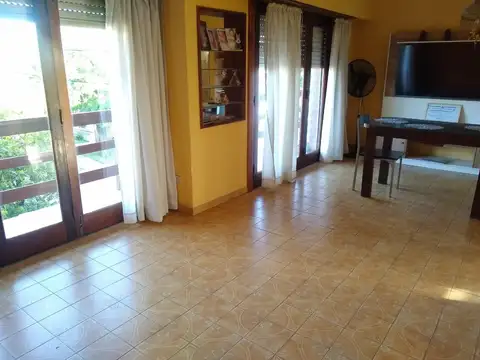 Depto Tipo Casa 3 ambientes con 1 baño