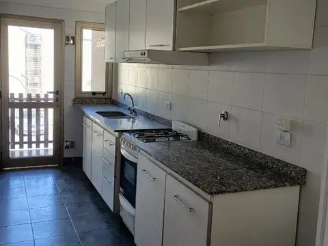 Departamento en Alquiler con 1 cocheras