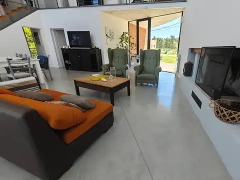 Quinta en Venta en Barrio Cube, USD 350.000