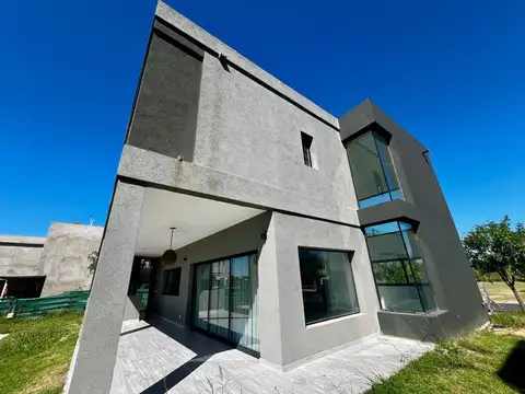 Casa en Alquiler 3 años