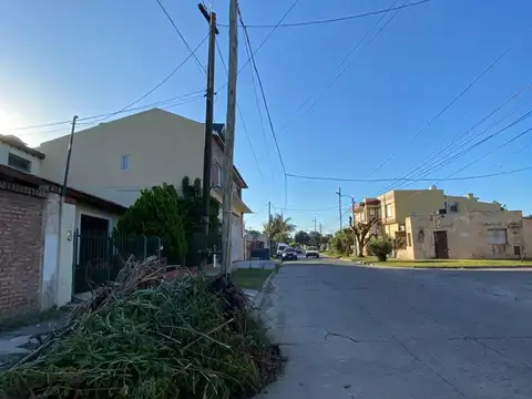 Lote a la venta, Escobar. Orientación Este