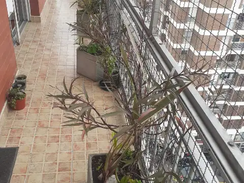 DEPARTAMENTO 4 AMBIENTES CON COCHERA