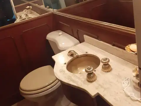 DEPARTAMENTO 4 AMBIENTES CON COCHERA