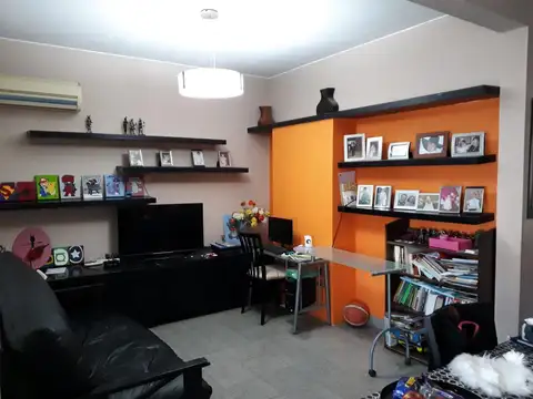 Casa en Venta en Azcuenaga, USD 170.000
