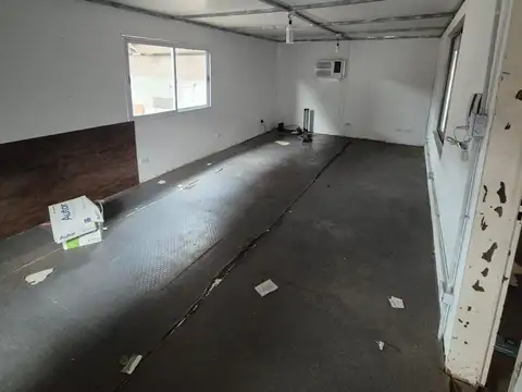 Galpon en Venta 30  mts Fondo