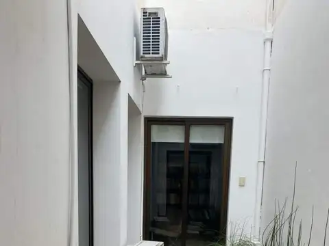 ALQUILER! Excelente inmueble para oficinas o estudios profesionales - Ubicación estratégica