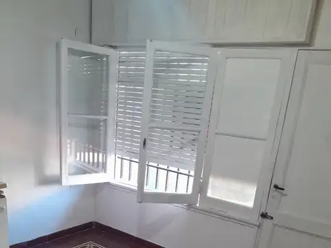 CASA 3 AMB. S/LOTE 8.66X52M IDEAL PARA REFACCIONAR!