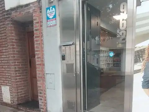 Richieri 900, Piso 9