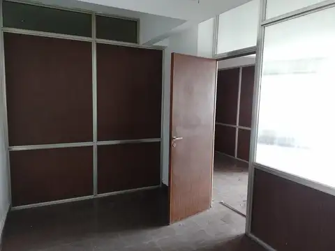 Oficina en Alquiler al Sur