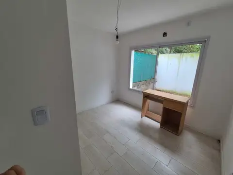CASA A ESTRENAR BARRIO CERRADO / PERMUTAS