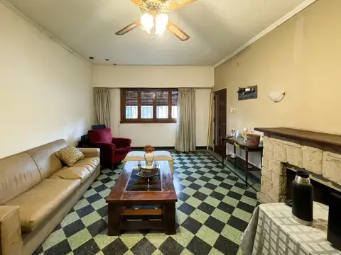 Mitre 400