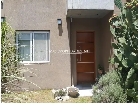 Casa en Venta al Este
