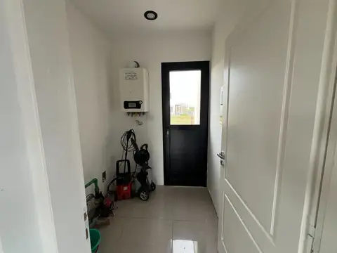 Casa en Alquiler en Belén de Escobar, USD 1.600