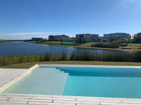 Casa en venta, Barrio Muelles, Puertos-a la laguna-5 Dormitorios