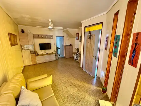Dúplex 3 dormitorios con patio al frente Apto crédito y acepta permuta Rosario
