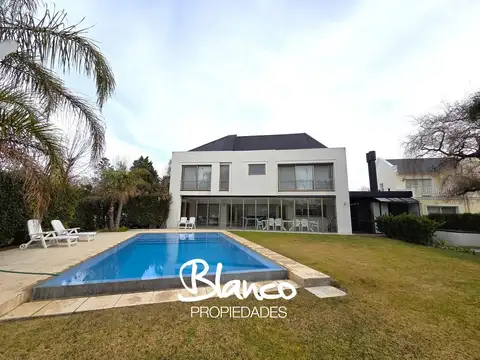 Casa  en Alquiler en Septiembre, Escobar, G.B.A. Zona Norte