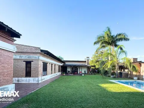 Casa 7 ambientes con 4 baños