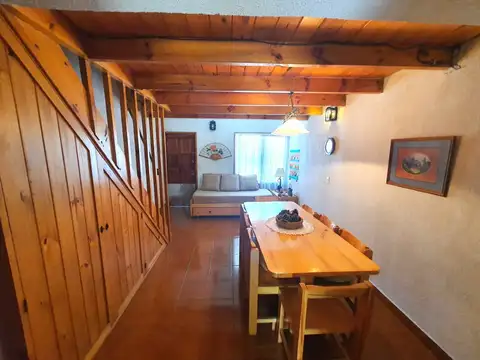 Casa 3 ambientes con 2 baños