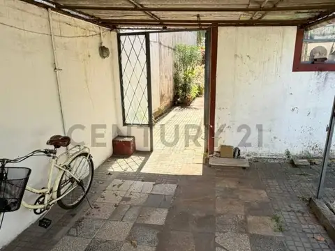 congreso 3100, Piso 0