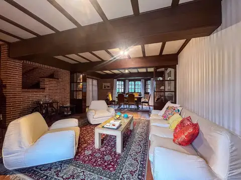 Casa en Venta en Parque Chacabuco, USD 525.000